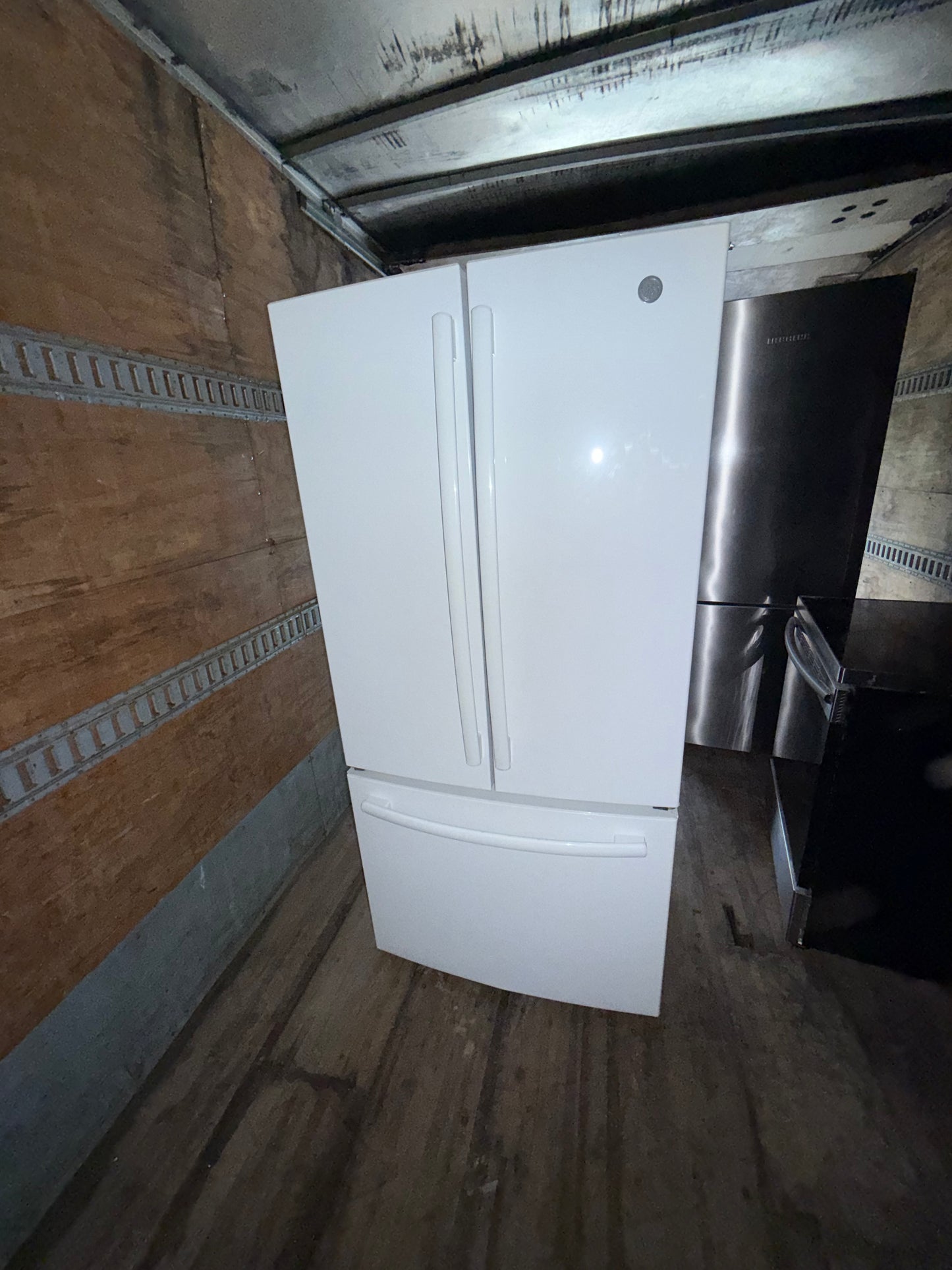 Major Appliances Mixed - Grade AB- Box Truck + Delivery