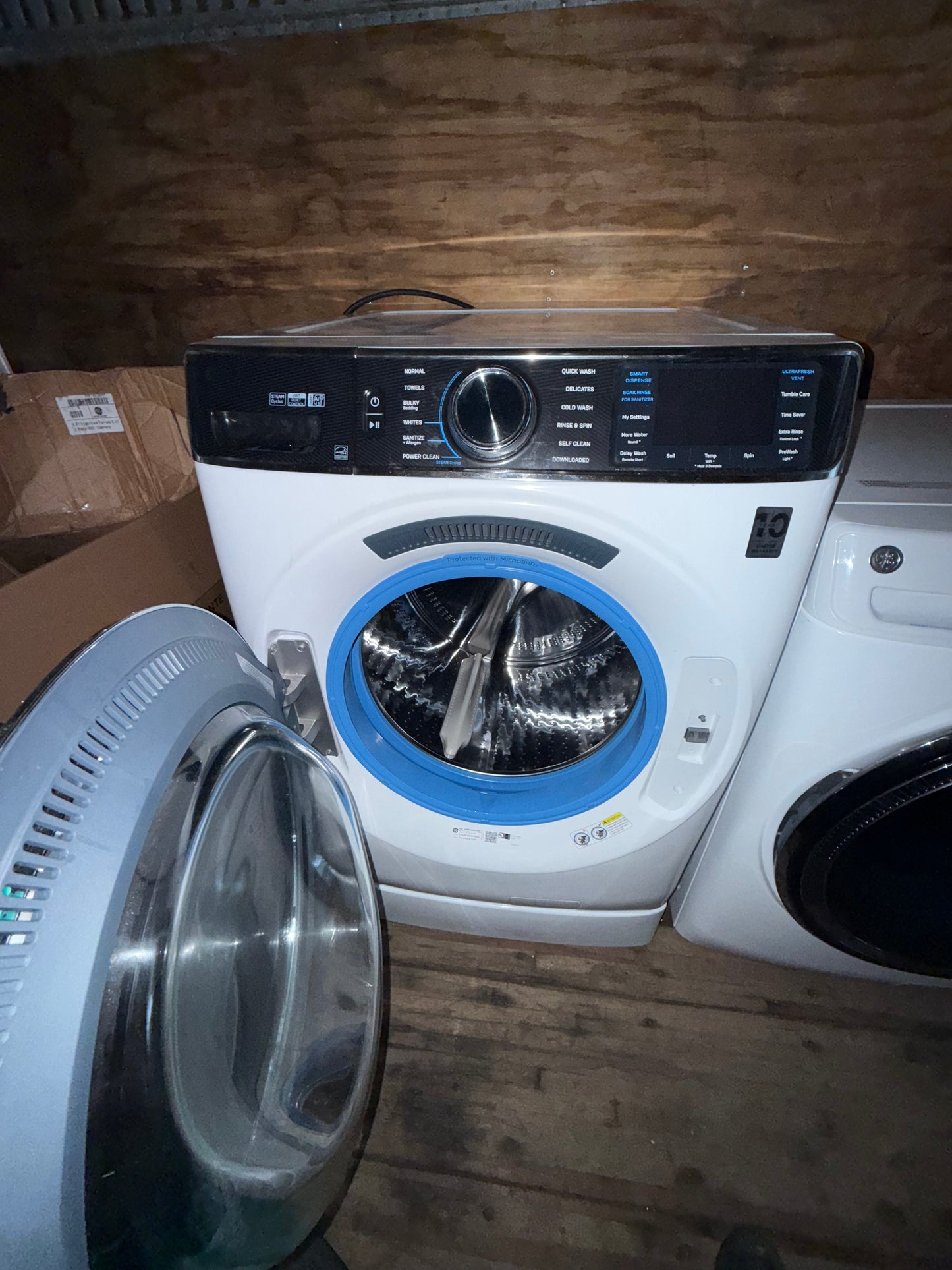 Major Appliances Mixed - Grade AB- Box Truck + Delivery