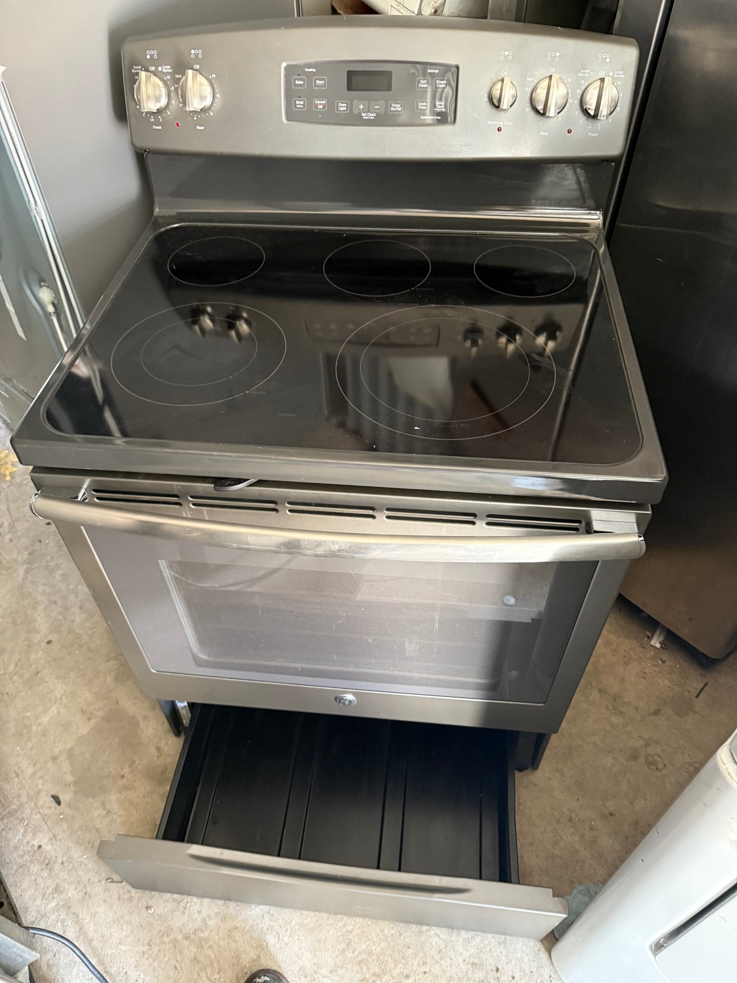 Major Appliances Mixed - Grade AB- Box Truck + Delivery
