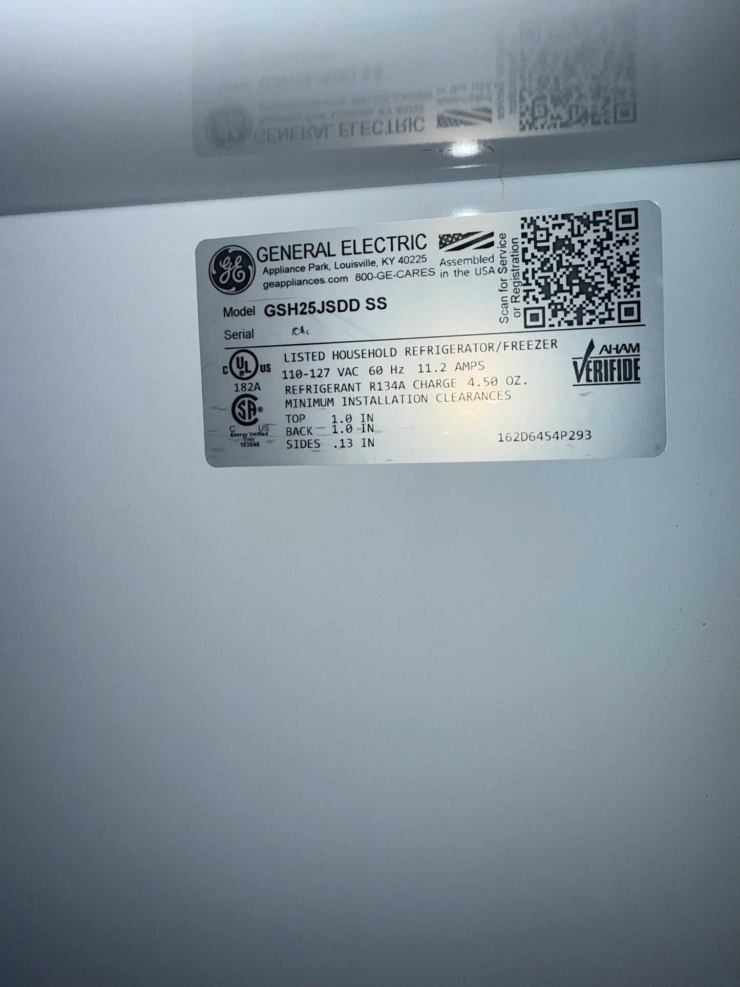Whirlpool Top Freezer Refrigerator WRT311FZDZ